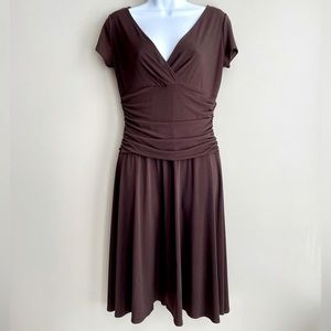 Like New Cross V Ruched Waist Midi Dress